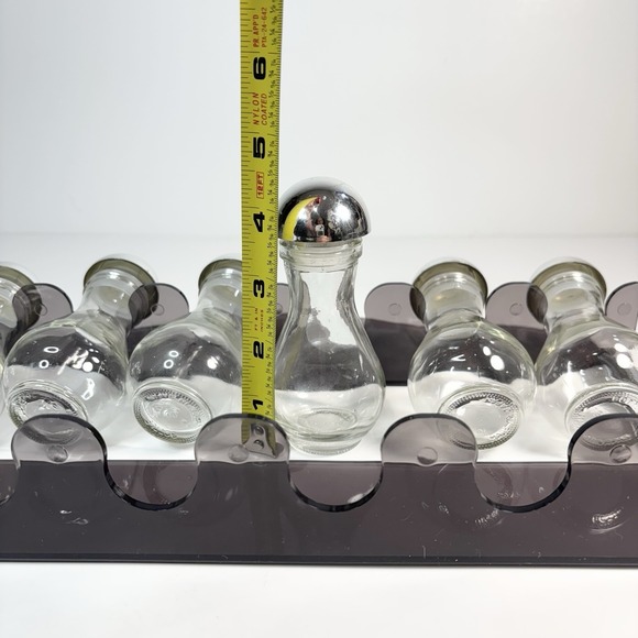 Vtg Two Tier Wall Contemporary Acrylic Gray Spice Rack 6 Spice Bottles - Picture 5 of 11